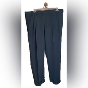 Van Heusen Men’s Gray Dress Pants, size 42x32